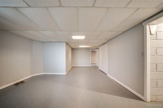 2423 Crooks Road, Royal Oak, MI 48073