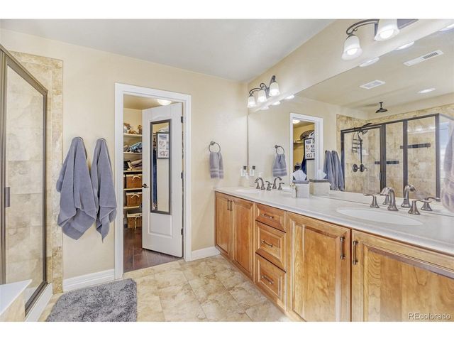 8247 S Country Club Pkwy, Aurora, CO 80016