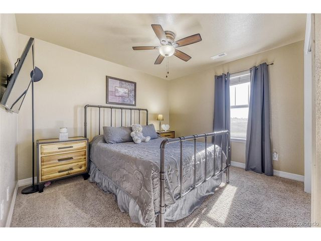 8247 S Country Club Pkwy, Aurora, CO 80016