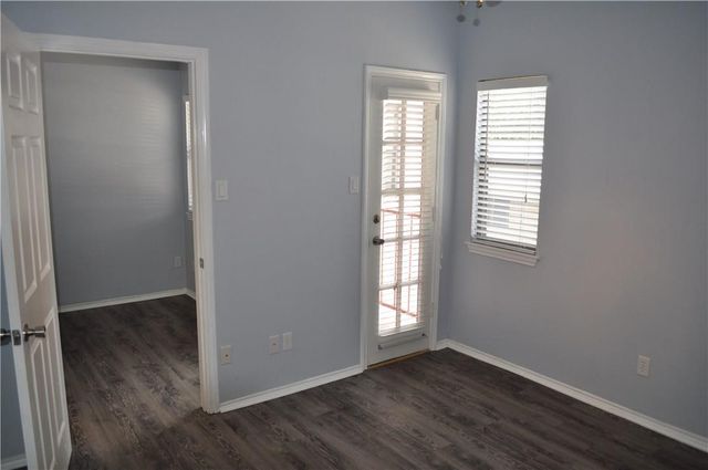 706 W 22nd ST W 305, Austin, TX 78705