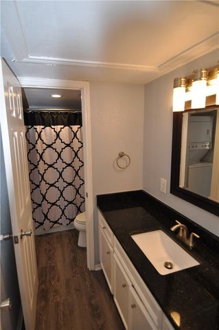 706 W 22nd ST W 305, Austin, TX 78705