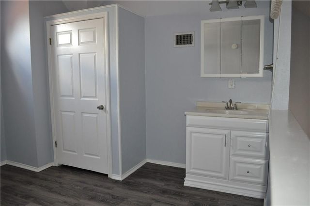 706 W 22nd ST W 305, Austin, TX 78705