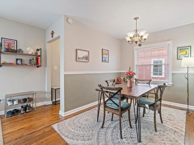 1204 W Lombard Street, Davenport, IA 52804