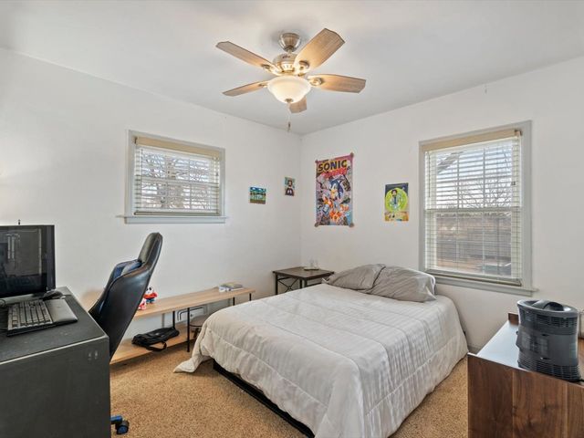 1204 W Lombard Street, Davenport, IA 52804