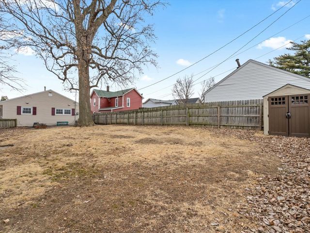 1204 W Lombard Street, Davenport, IA 52804