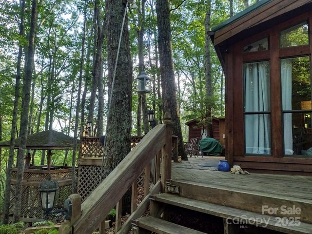 128 Overlook Drive, Spruce Pine, NC 28777