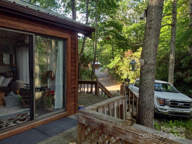 128 Overlook Drive, Spruce Pine, NC 28777