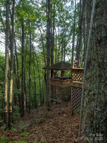 128 Overlook Drive, Spruce Pine, NC 28777