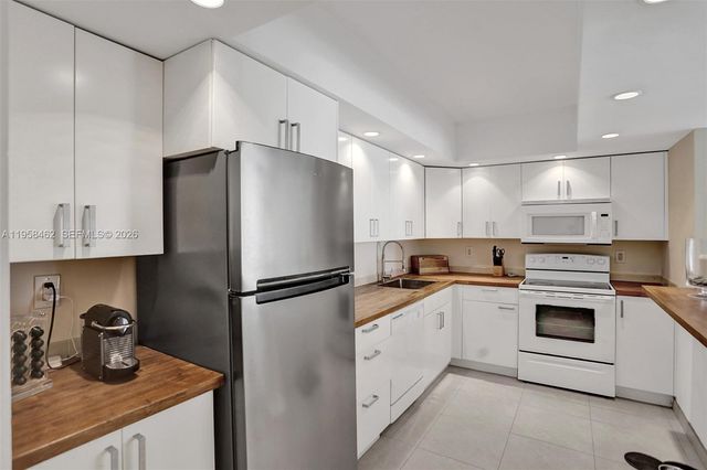 19390 Collins Avenue 302A, Sunny Isles Beach, FL 33160