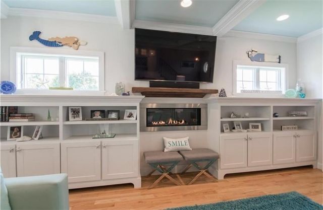 10 Julia Court, Middletown, RI 02842