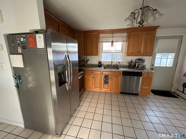 40 Kennedy Drive, New Britain, CT 06051