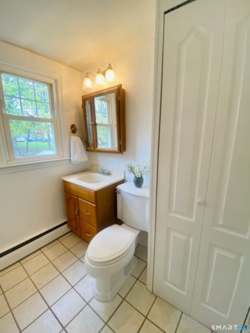 40 Kennedy Drive, New Britain, CT 06051