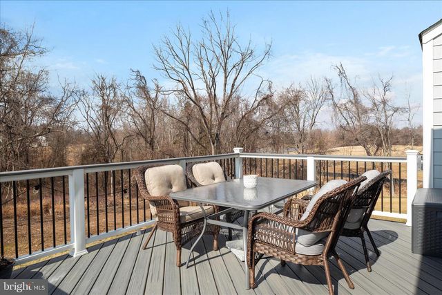 40452 WINDYHILL FARMS DR, Aldie, VA 20105