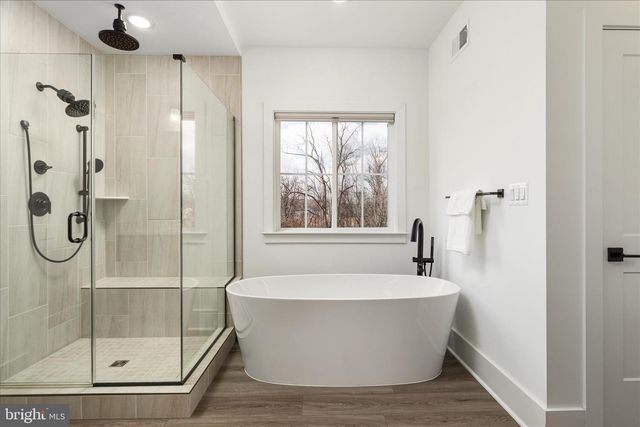 40452 WINDYHILL FARMS DR, Aldie, VA 20105