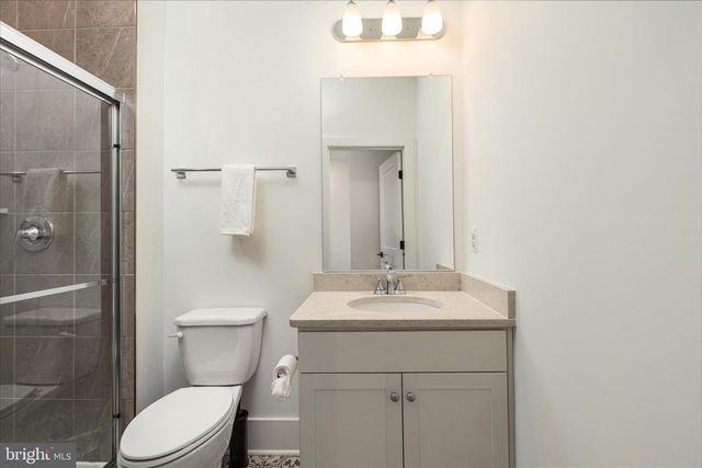 40452 WINDYHILL FARMS DR, Aldie, VA 20105