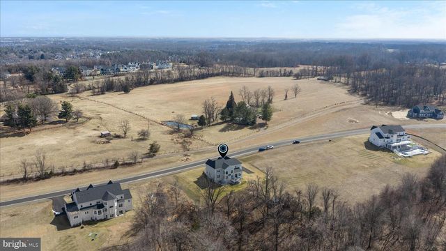 40452 WINDYHILL FARMS DR, Aldie, VA 20105