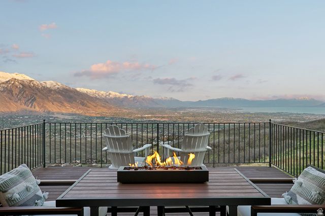 2184 E EAGLE CREST DR, Draper, UT 84020
