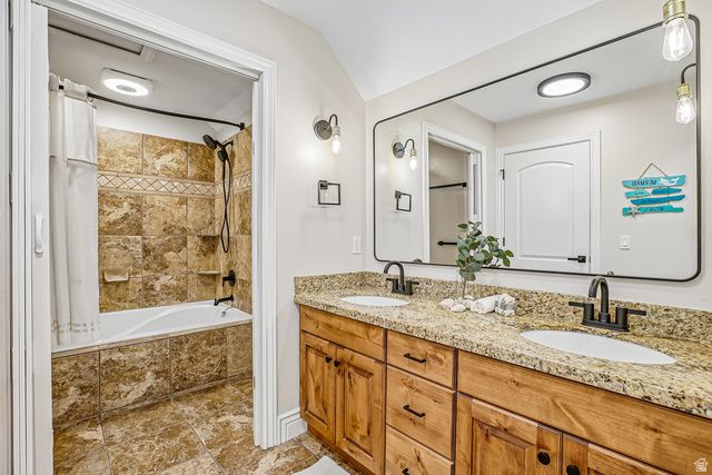 2184 E EAGLE CREST DR, Draper, UT 84020