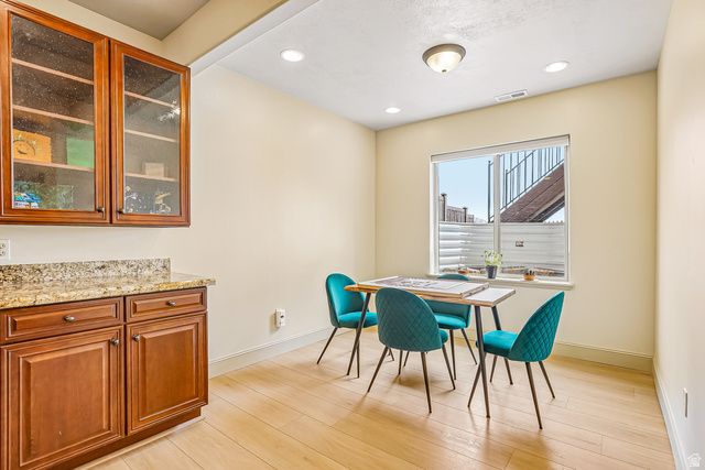 2184 E EAGLE CREST DR, Draper, UT 84020