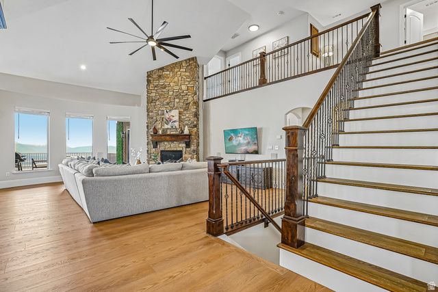 2184 E EAGLE CREST DR, Draper, UT 84020