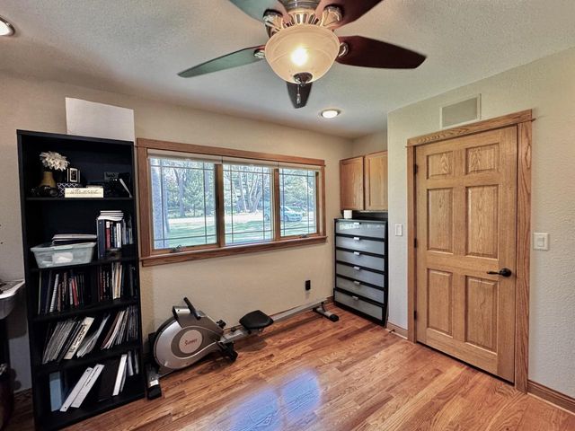 N64W34206 Bayview ROAD, Oconomowoc, WI 53066