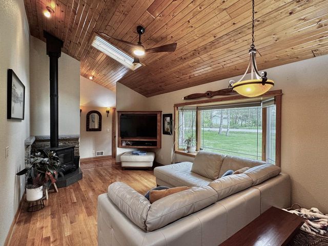 N64W34206 Bayview ROAD, Oconomowoc, WI 53066
