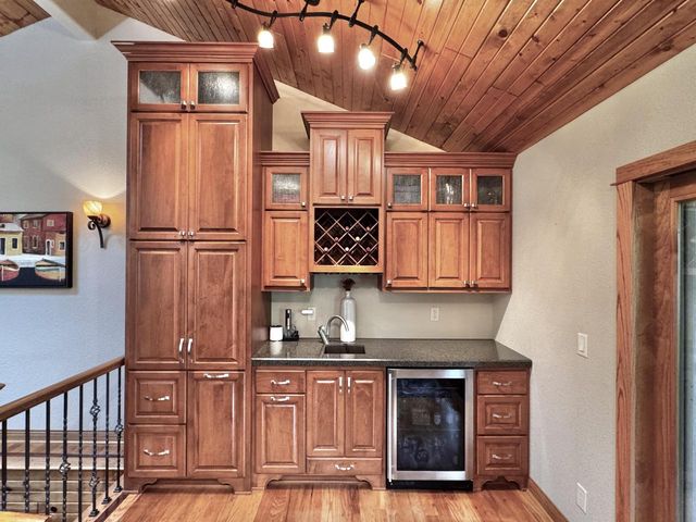 N64W34206 Bayview ROAD, Oconomowoc, WI 53066