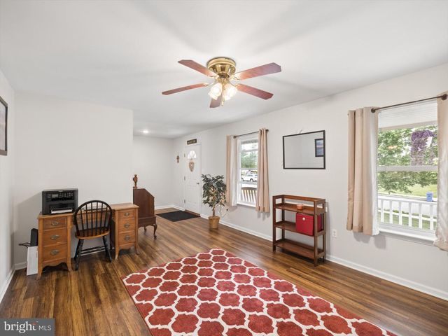 115 CLARION DR, Douglassville, PA 19518