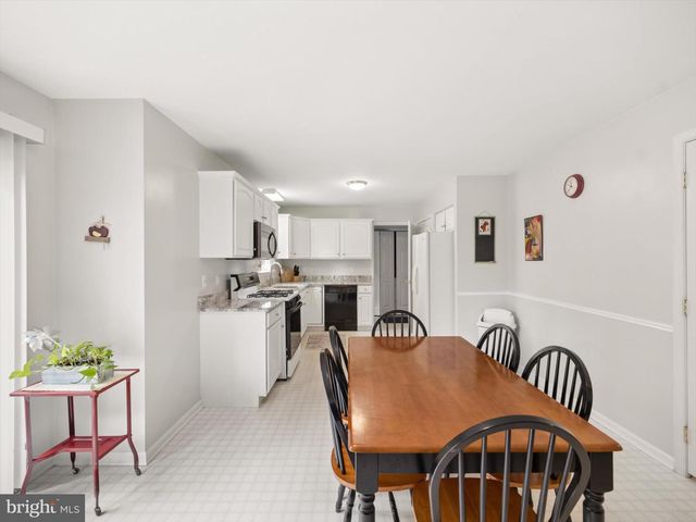 115 CLARION DR, Douglassville, PA 19518