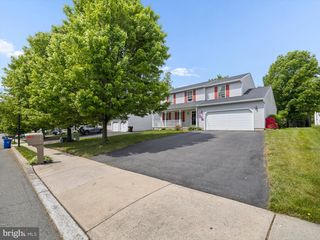 115 CLARION DR, Douglassville, PA 19518