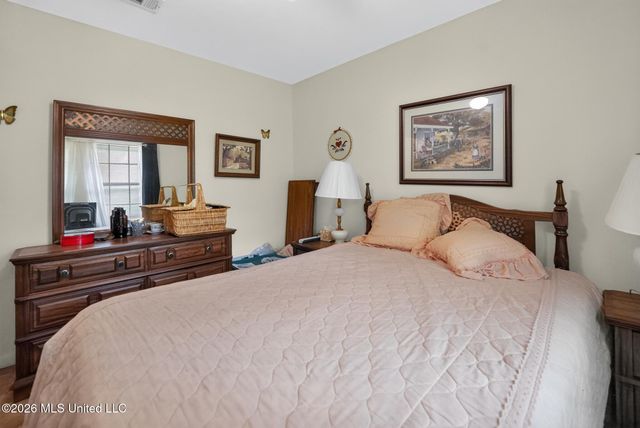 6077 N Mcraven Road, Jackson, MS 39209
