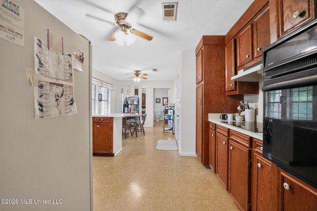 6077 N Mcraven Road, Jackson, MS 39209