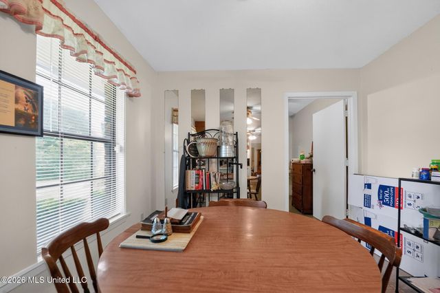 6077 N Mcraven Road, Jackson, MS 39209