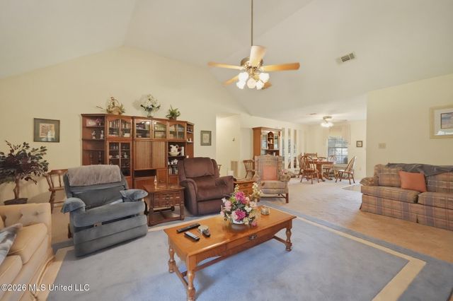 6077 N Mcraven Road, Jackson, MS 39209