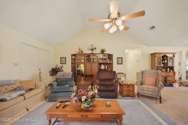 6077 N Mcraven Road, Jackson, MS 39209