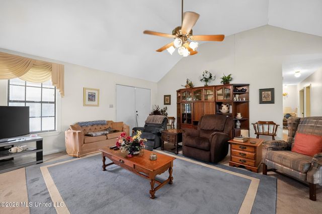 6077 N Mcraven Road, Jackson, MS 39209