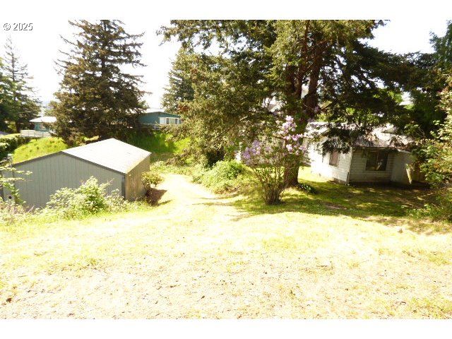 511 9TH Ave, Coos Bay, OR 97420