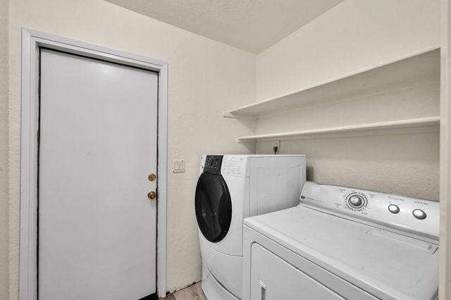 122 Saginaw Cir, Sacramento, CA 95833