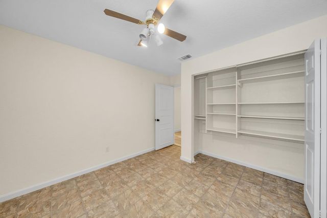 122 Saginaw Cir, Sacramento, CA 95833