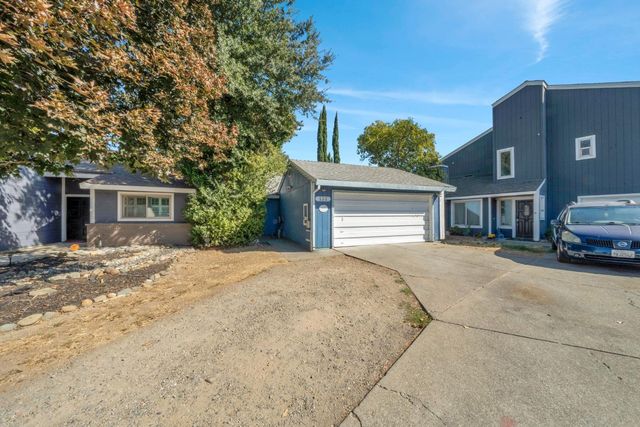122 Saginaw Cir, Sacramento, CA 95833