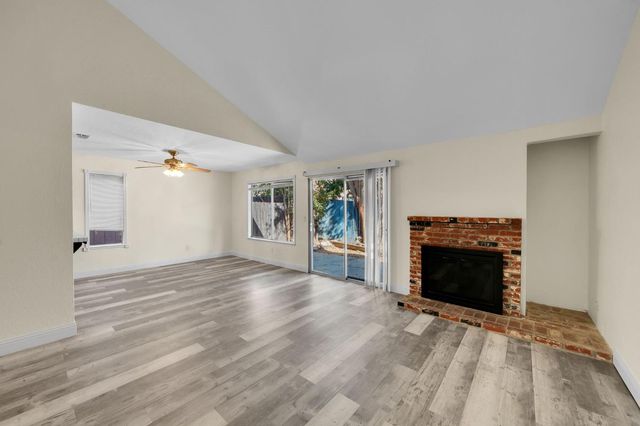 122 Saginaw Cir, Sacramento, CA 95833