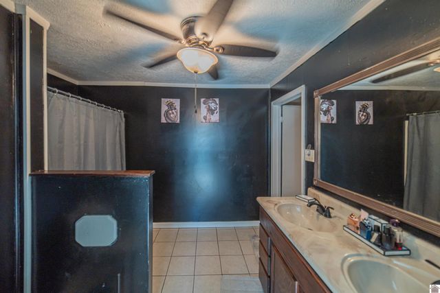 255 Seminole, Paducah, KY 42001