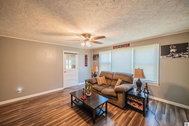 255 Seminole, Paducah, KY 42001