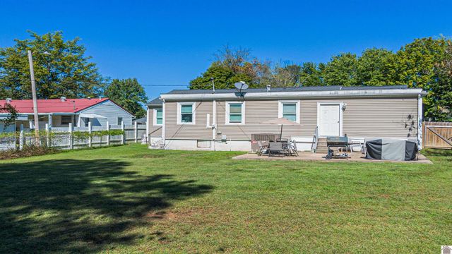 255 Seminole, Paducah, KY 42001