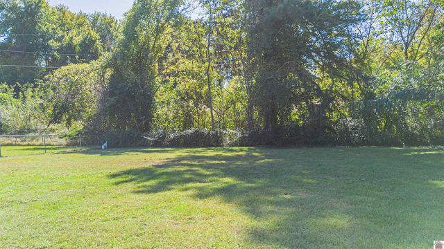 255 Seminole, Paducah, KY 42001