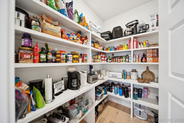 19104 E Beecher Court, Owasso, OK 74055