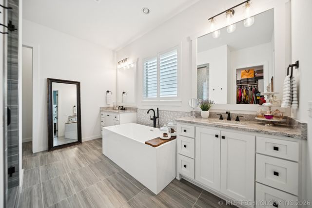 19104 E Beecher Court, Owasso, OK 74055