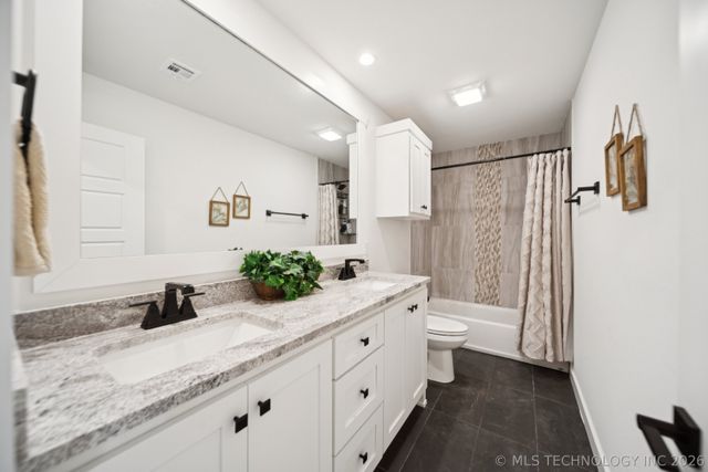 19104 E Beecher Court, Owasso, OK 74055