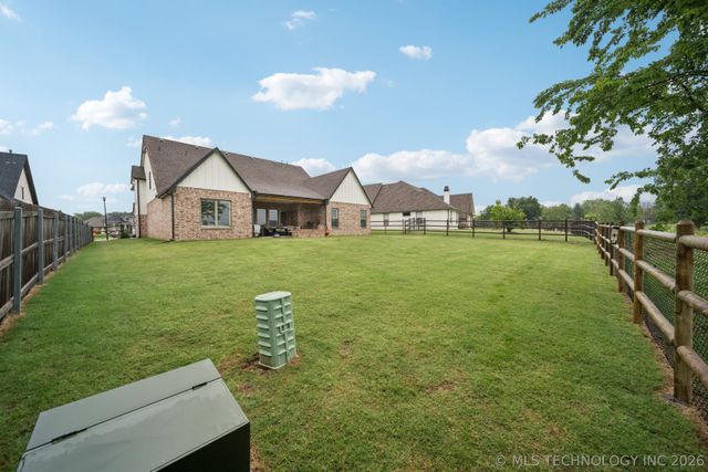 19104 E Beecher Court, Owasso, OK 74055