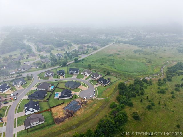 19104 E Beecher Court, Owasso, OK 74055